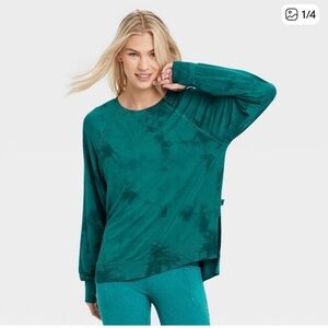 Joy Lab Tie Dye Teal Lightweight Sweatshirt. Size medium.